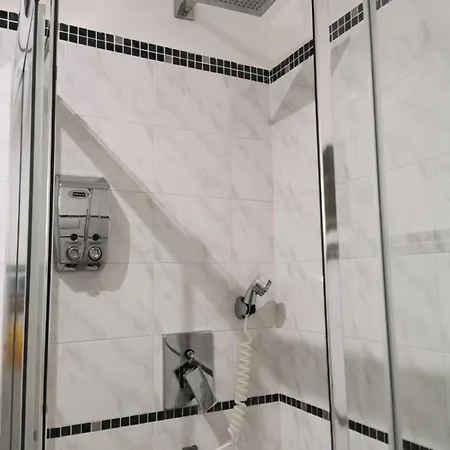 Nocleg ze śniadaniem Rimalusa 4*